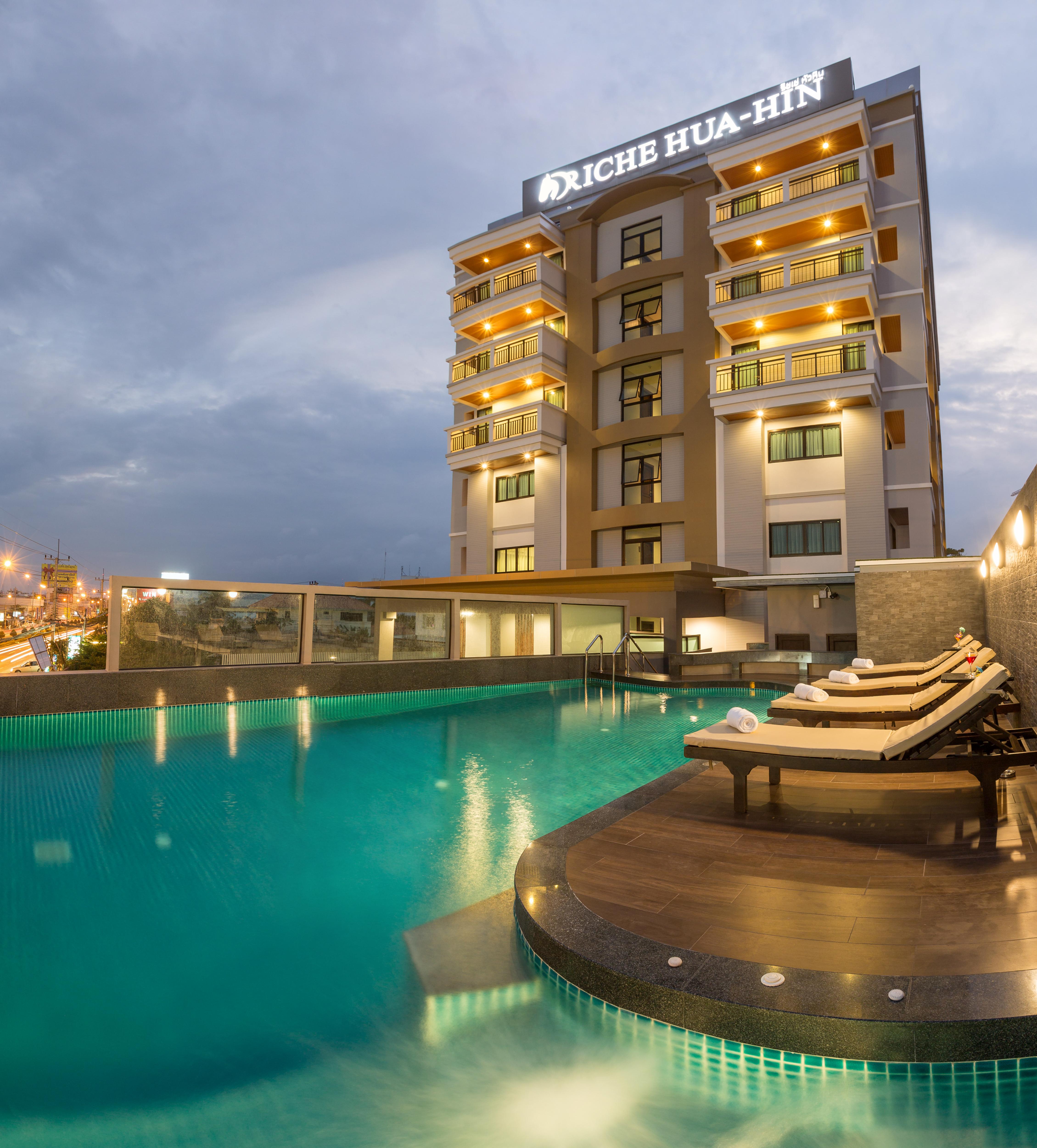 Riche Hua Hin Hotel - Sha Plus Zewnętrze zdjęcie