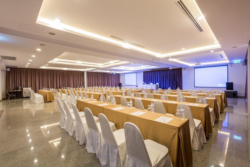 Riche Hua Hin Hotel - Sha Plus Zewnętrze zdjęcie
