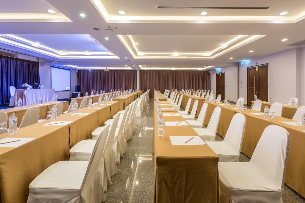 Riche Hua Hin Hotel - Sha Plus Zewnętrze zdjęcie