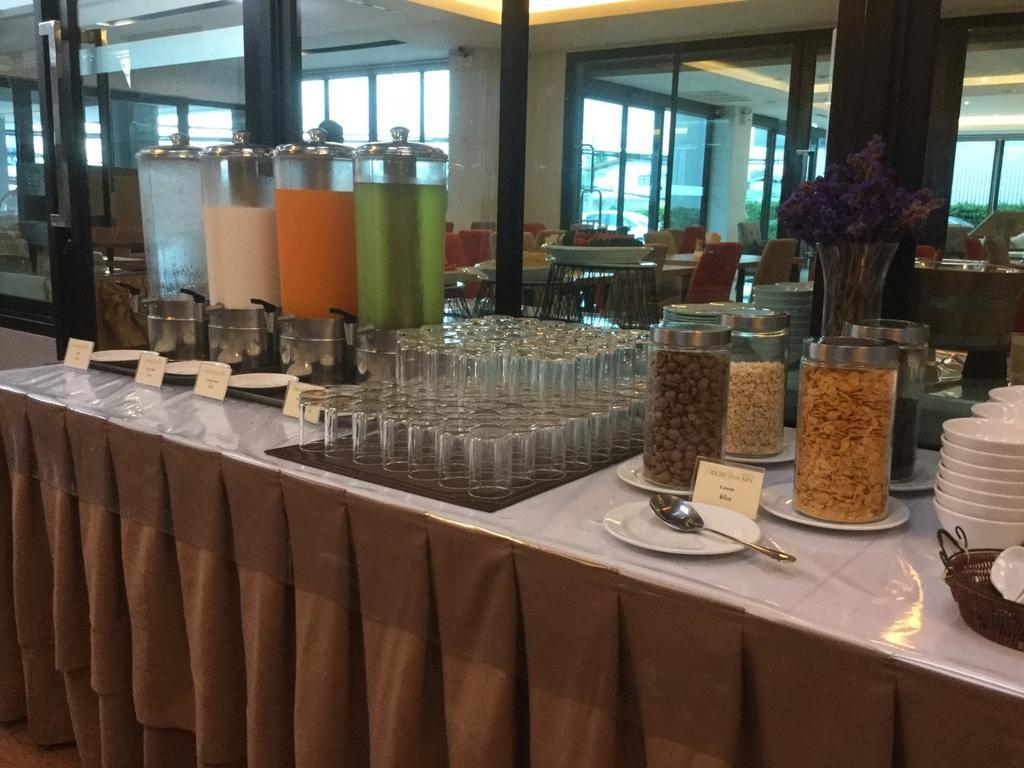 Riche Hua Hin Hotel - Sha Plus Zewnętrze zdjęcie